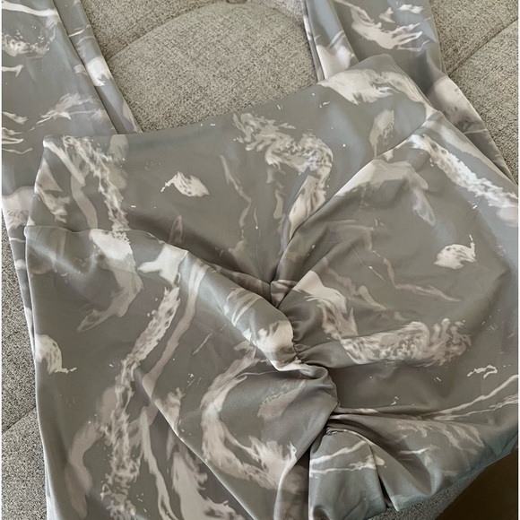 Gymshark marble leggings - Picture 3 of 3